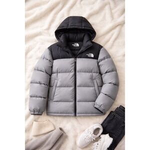 The North Face 550 Down Puffer Jacket Boys XXL 18/20 Grey Hooded Coat